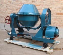 自落式滚筒混凝土搅拌机